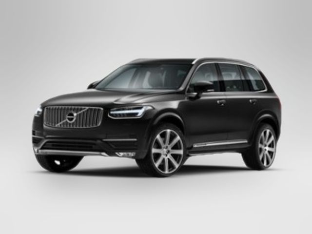 2016 Volvo XC90 T5 Momentum