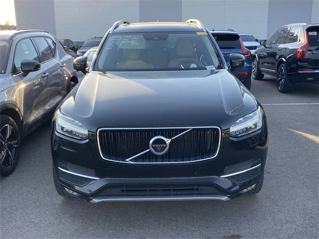 2016 Volvo XC90 T6 Momentum