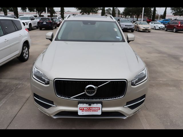 2016 Volvo XC90 T6 Momentum