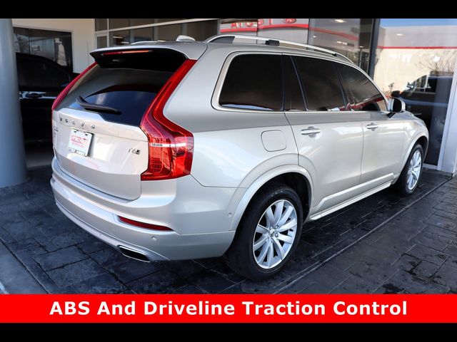 2016 Volvo XC90 T6 Momentum