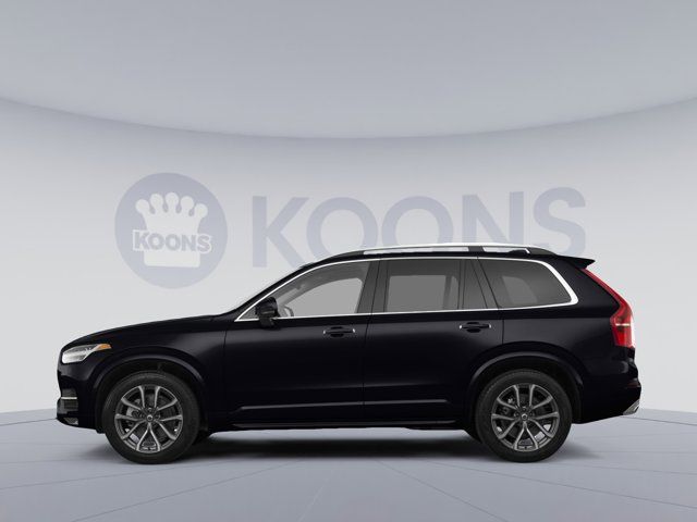 2016 Volvo XC90 T6 Momentum