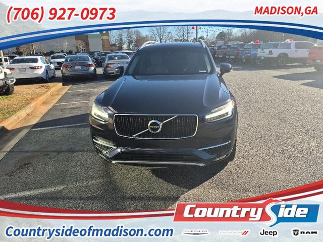 2016 Volvo XC90 T6 Momentum