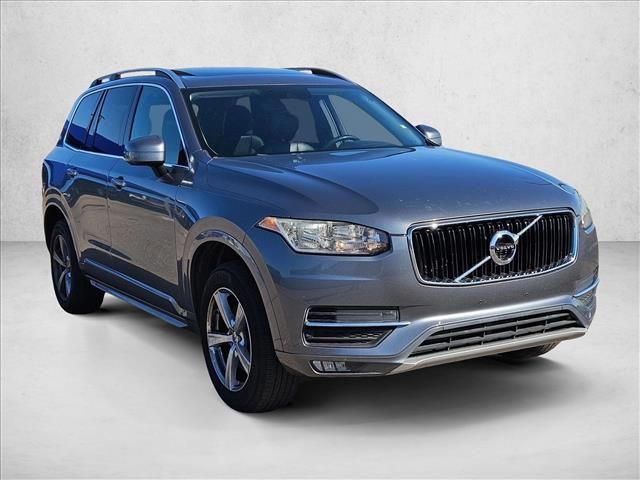 2016 Volvo XC90 T5 Momentum