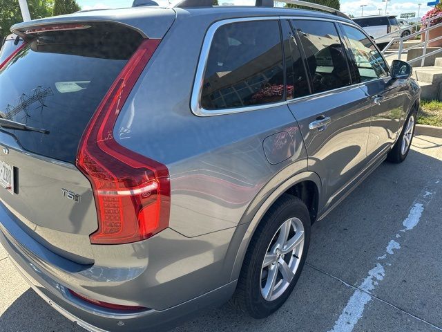 2016 Volvo XC90 T5 Momentum