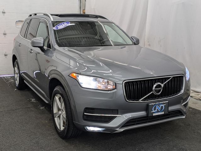 2016 Volvo XC90 T5 Momentum