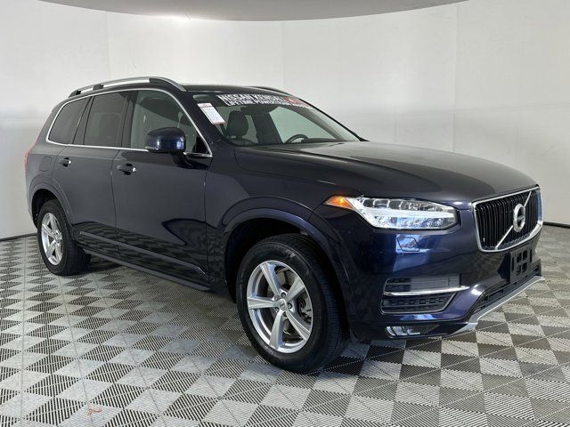 2016 Volvo XC90 T5 Momentum