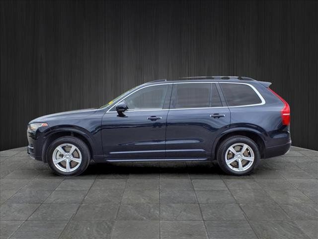 2016 Volvo XC90 T5 Momentum