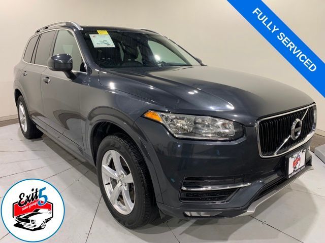 2016 Volvo XC90 T5 Momentum