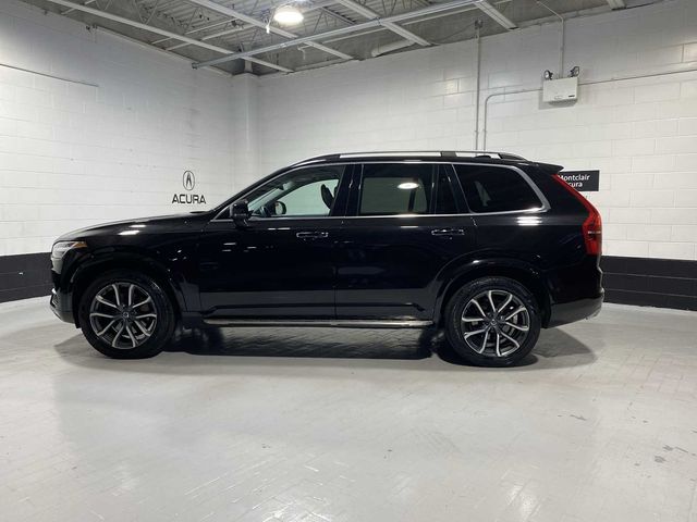 2016 Volvo XC90 T6 Momentum