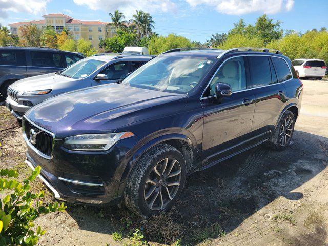 2016 Volvo XC90 T6 Momentum