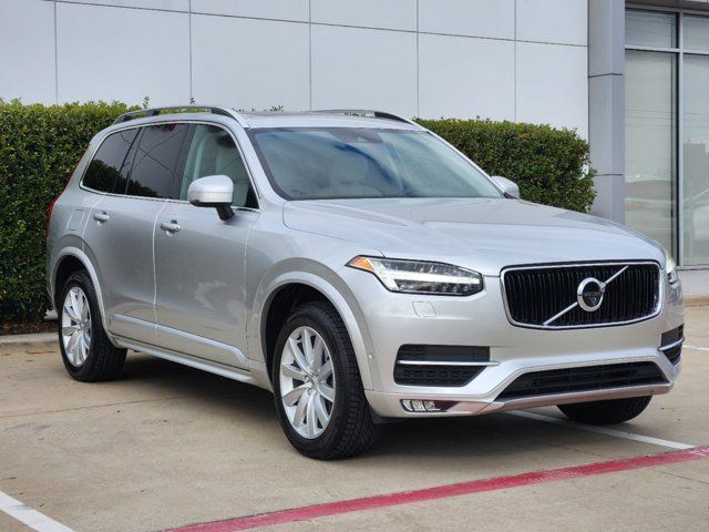 2016 Volvo XC90 T6 Momentum