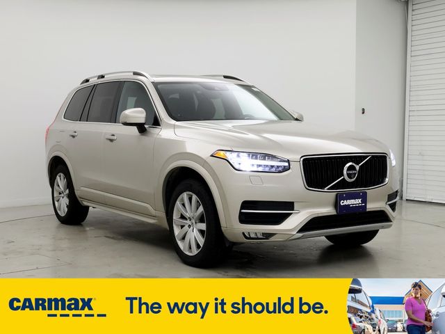 2016 Volvo XC90 T6 Momentum