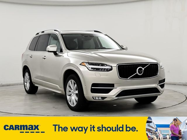 2016 Volvo XC90 T6 Momentum