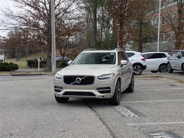 2016 Volvo XC90 T6 Momentum