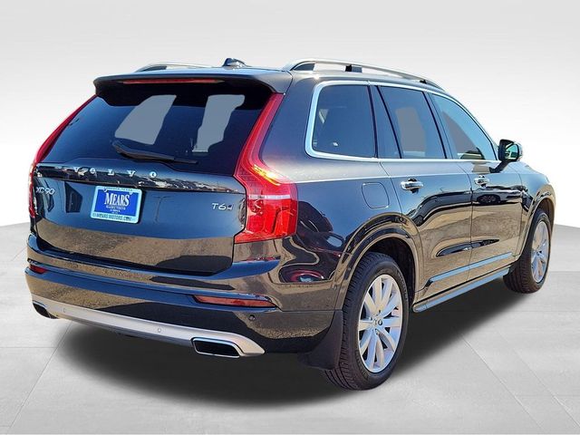 2016 Volvo XC90 T6 Momentum