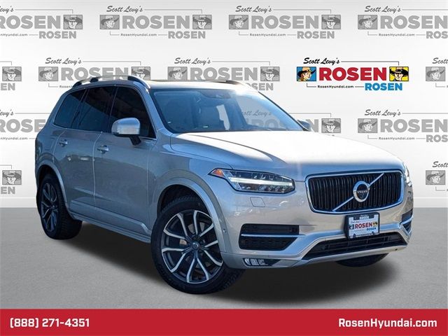 2016 Volvo XC90 T6 Momentum