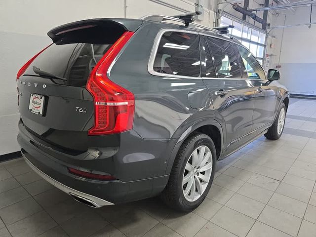 2016 Volvo XC90 T6 Momentum