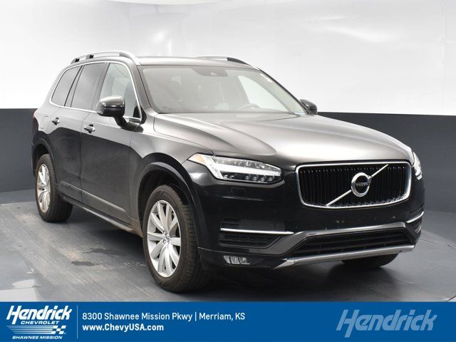 2016 Volvo XC90 T6 Momentum