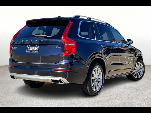 2016 Volvo XC90 T6 Momentum