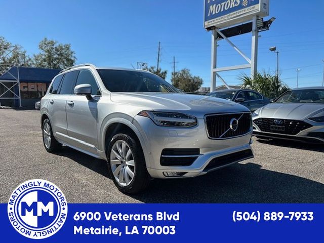 2016 Volvo XC90 T6 Momentum