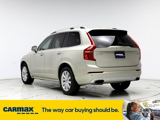 2016 Volvo XC90 T6 Momentum