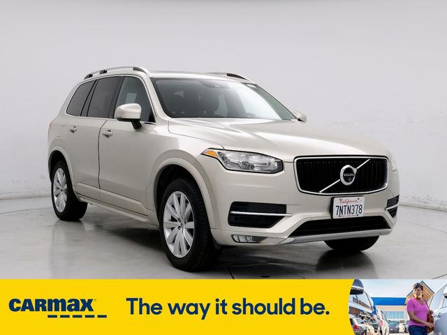 2016 Volvo XC90 T6 Momentum