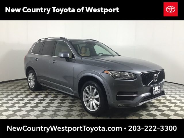 2016 Volvo XC90 T6 Momentum