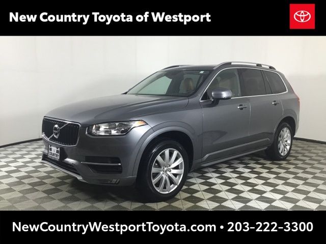 2016 Volvo XC90 T6 Momentum