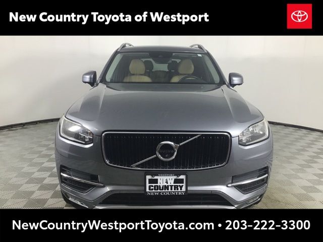 2016 Volvo XC90 T6 Momentum