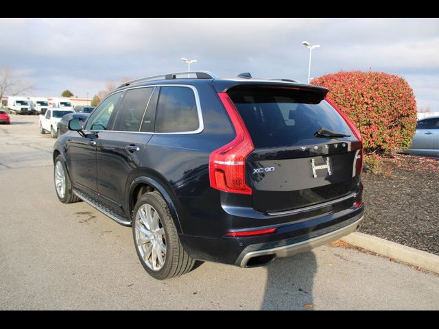 2016 Volvo XC90 T6 Momentum