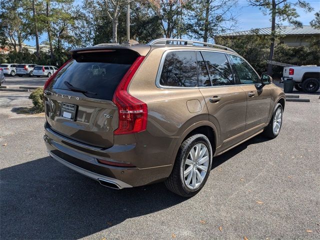 2016 Volvo XC90 T6 Momentum