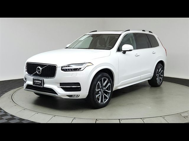 2016 Volvo XC90 T6 Momentum