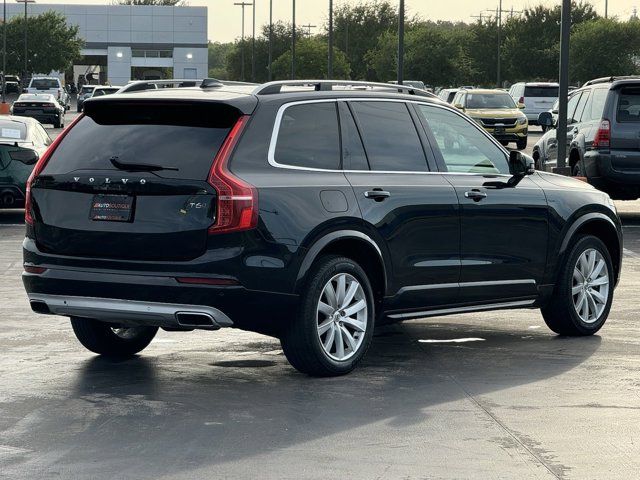 2016 Volvo XC90 T6 Momentum