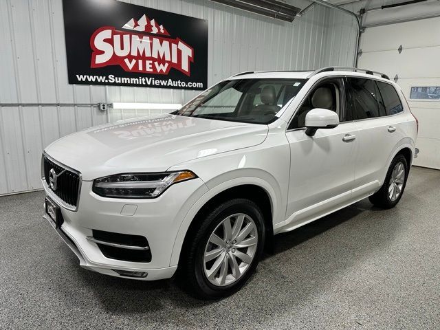 2016 Volvo XC90 T6 Momentum