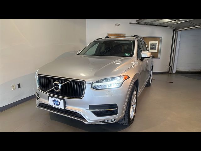 2016 Volvo XC90 T6 Momentum