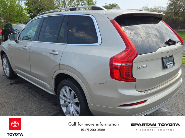 2016 Volvo XC90 T6 Momentum