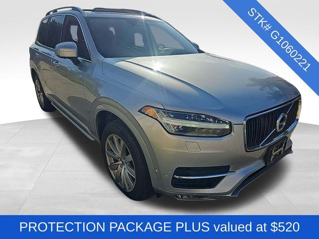2016 Volvo XC90 T6 Momentum