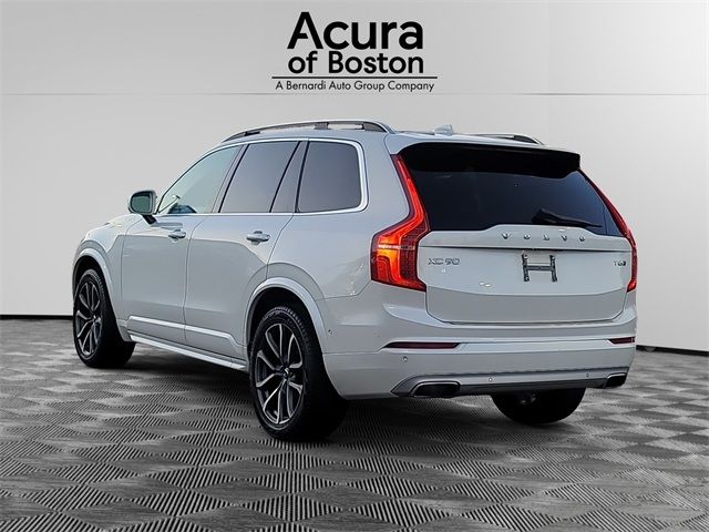 2016 Volvo XC90 T6 Momentum