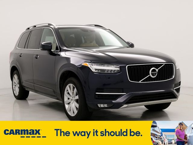 2016 Volvo XC90 T6 Momentum