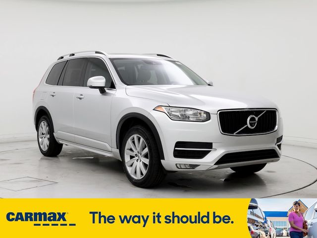 2016 Volvo XC90 T6 Momentum