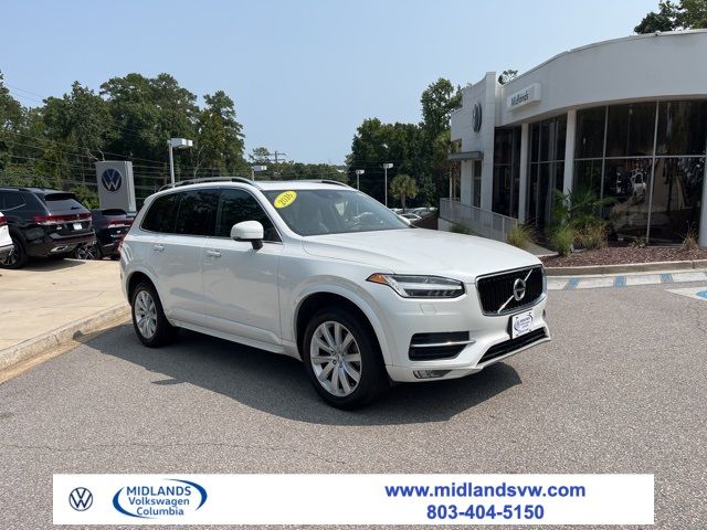 2016 Volvo XC90 T6 Momentum