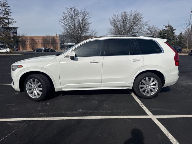 2016 Volvo XC90 T6 Momentum