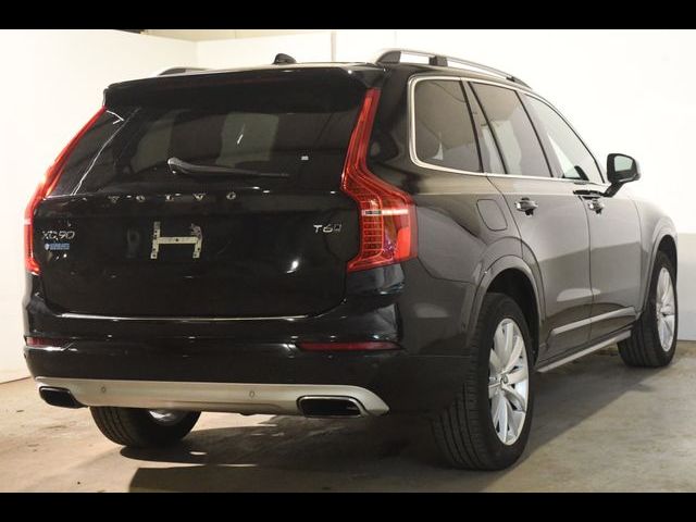 2016 Volvo XC90 T6 Momentum