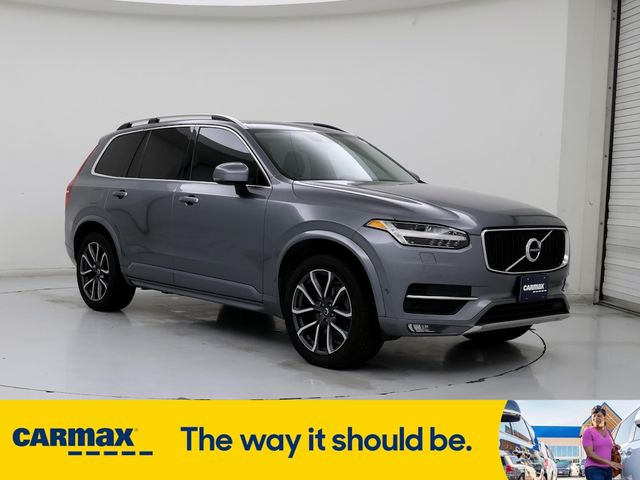 2016 Volvo XC90 T6 Momentum