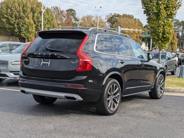 2016 Volvo XC90 T6 Momentum