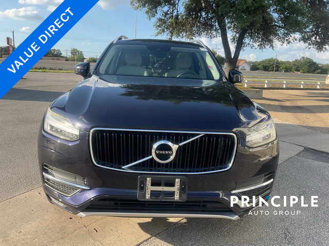 2016 Volvo XC90 T6 Momentum