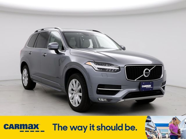 2016 Volvo XC90 T6 Momentum