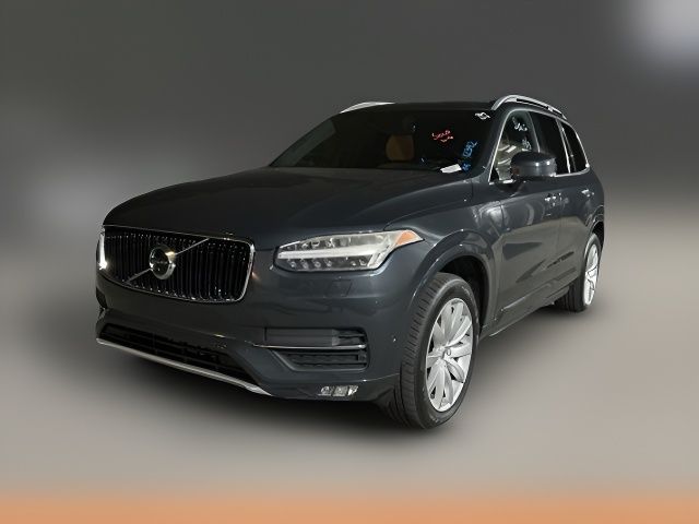 2016 Volvo XC90 T6 Momentum