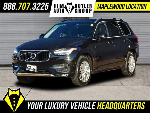 2016 Volvo XC90 T6 Momentum