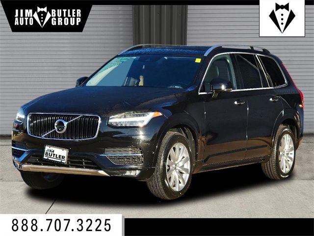 2016 Volvo XC90 T6 Momentum